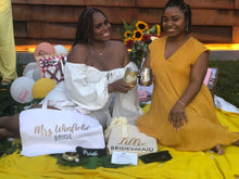 Load image into Gallery viewer, Bridesmaid Proposal Boxes