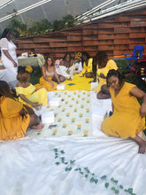 Load image into Gallery viewer, Bridesmaid Proposal Boxes
